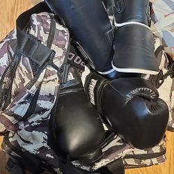 FIGHTING GEAR