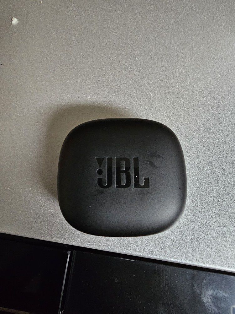 JBL Earbuds