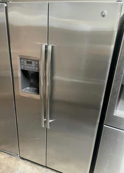GE Side by Side Stainless Steel Fridge Ice Maker