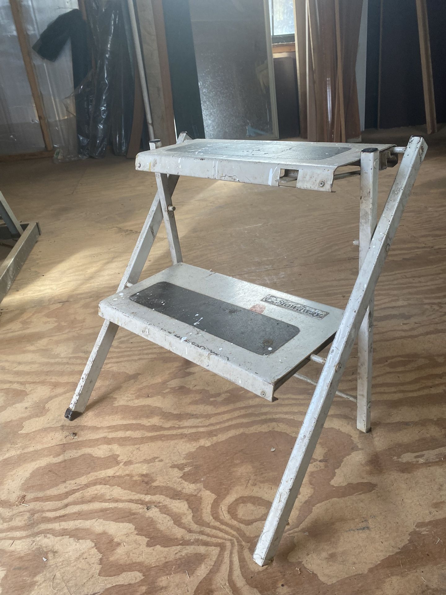 Painters Step Ladder