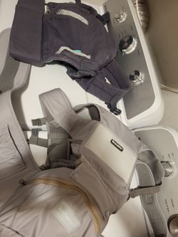 Baby carrier/holder