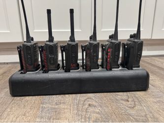 Lot of 7 Motorola CP200d UHF Radios
