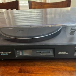 Classic Quadraflex Reference 610T Turntable. 