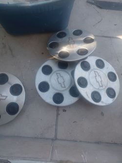Center caps for late model Chevy trucks.