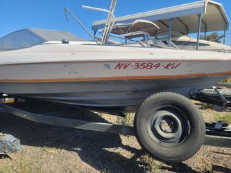 Bayliner Capri For Parts