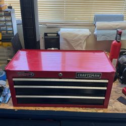 Craftsman Middle Tool Box