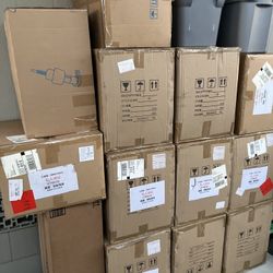 Foaming Soap Bottles, Lot Of >1500 Units
