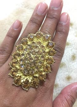 Big ring size 8 it's firm $10