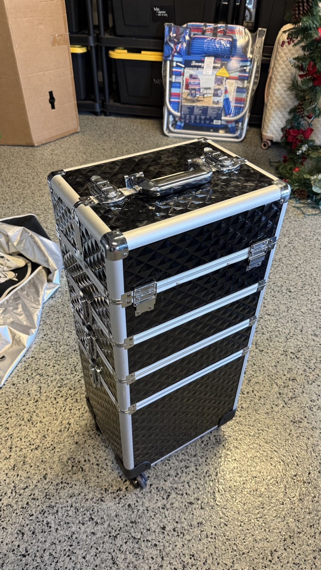 Rolling Makeup Cosmetology Case on Wheels 4 in 1 Large Cosmetic Organizer Train Case Makeup Travel Case with Key Swivel Wheels