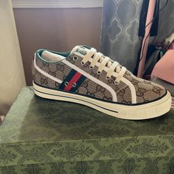 Gucci Shoes 