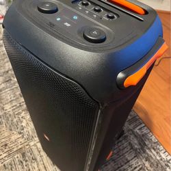 JBL PartyBox 310 Portable Bluetooth Speaker - Like New!
