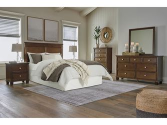 Danabrin Brown Queen Panel 5-Piece Bedroom Set w/ 2 Nightstands (Online Special Price)