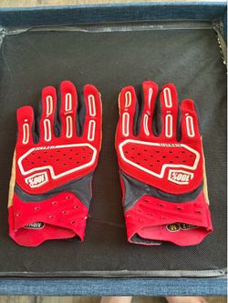 gloves 100%
