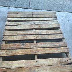 FREE Pallet 