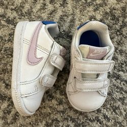 Infant Nike