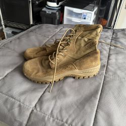 Belleville T8 Bifida Tactical Boots – Size 8.5 – Vibram Sole