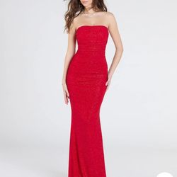 Vestidos nuevos y usados para prom o fiestas.
