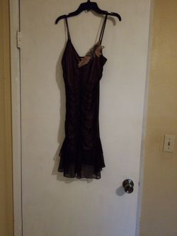 Dressy dress Size Small Very Cute!