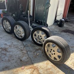 Lexus LS 430 Tires & Rims