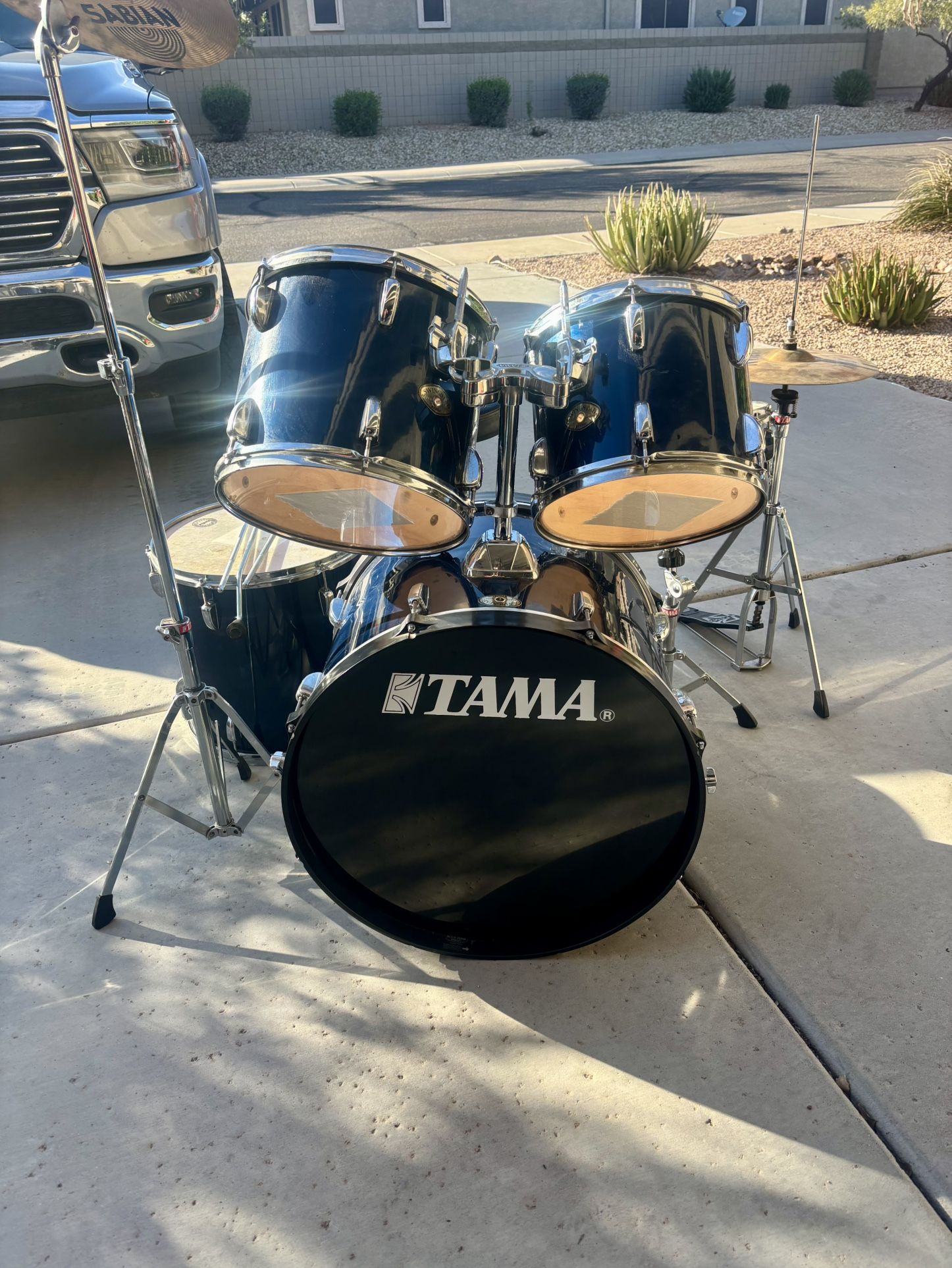 5 piece Tama Swingstar drum Kit
