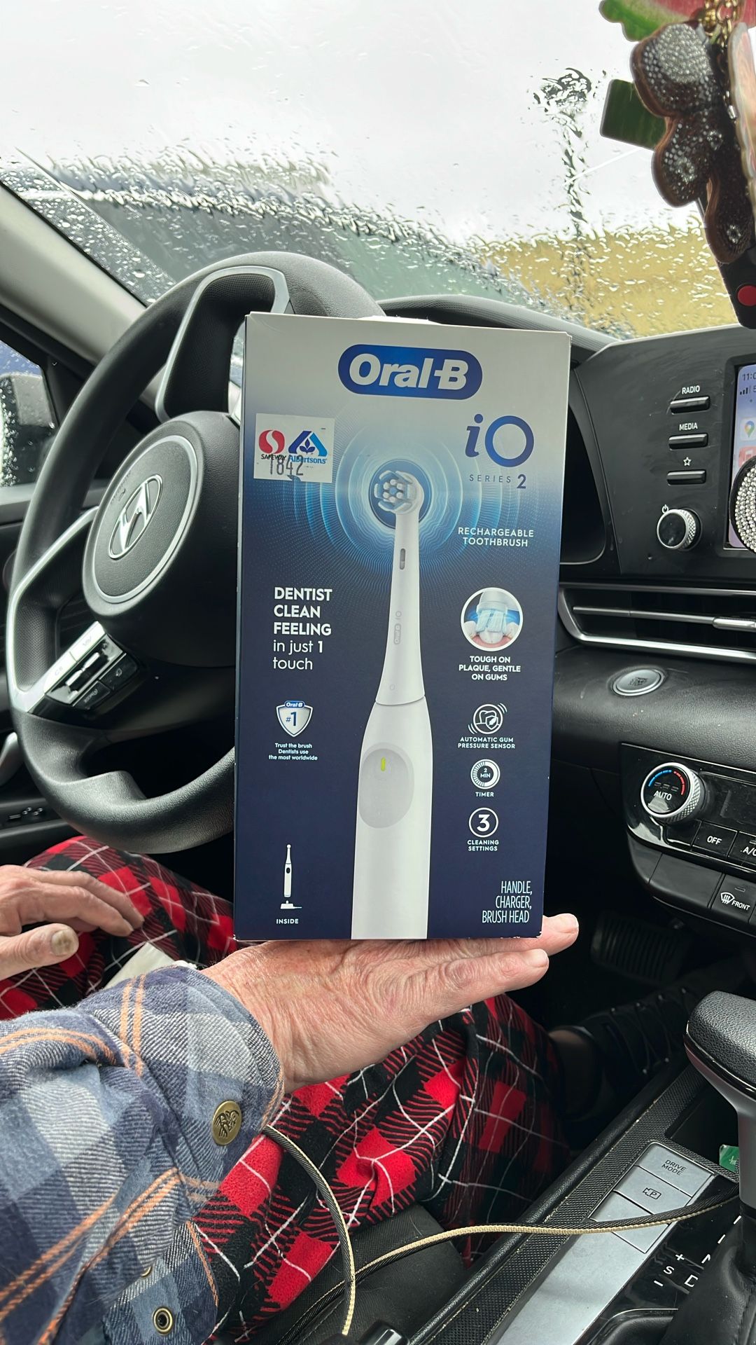 Oral B IO2 Series 2 Rechargeable Toothbrush Brand New Never Opened Box