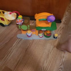 Fisherprice  Kids Play  Store  With Figureens 