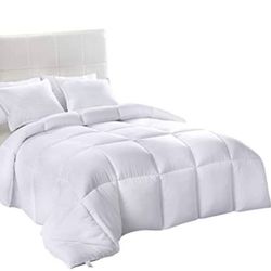 Down alternative comforter cali king utopia white color