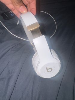 Beats Solo 4