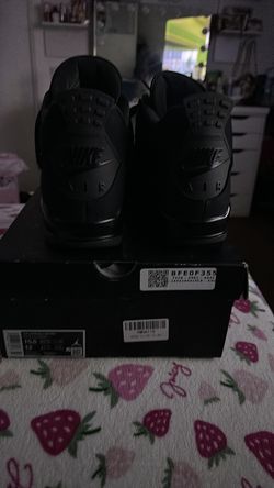 Black cats🐈⬛ stockx ✅ Jordan retro4 2025 size 10.5