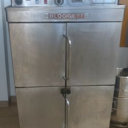 Blodgett Commercial Oven – Lightly Used