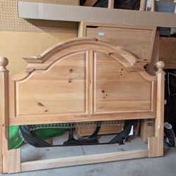 Queen Size Bed 