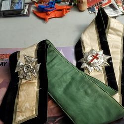 Mason's Sash Antique As Far As I Can Tell