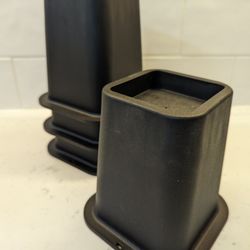 Bed Riser Set of 4 New in Canby, Oregon