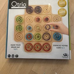 Otrio Deluxe Game, Like New In Box