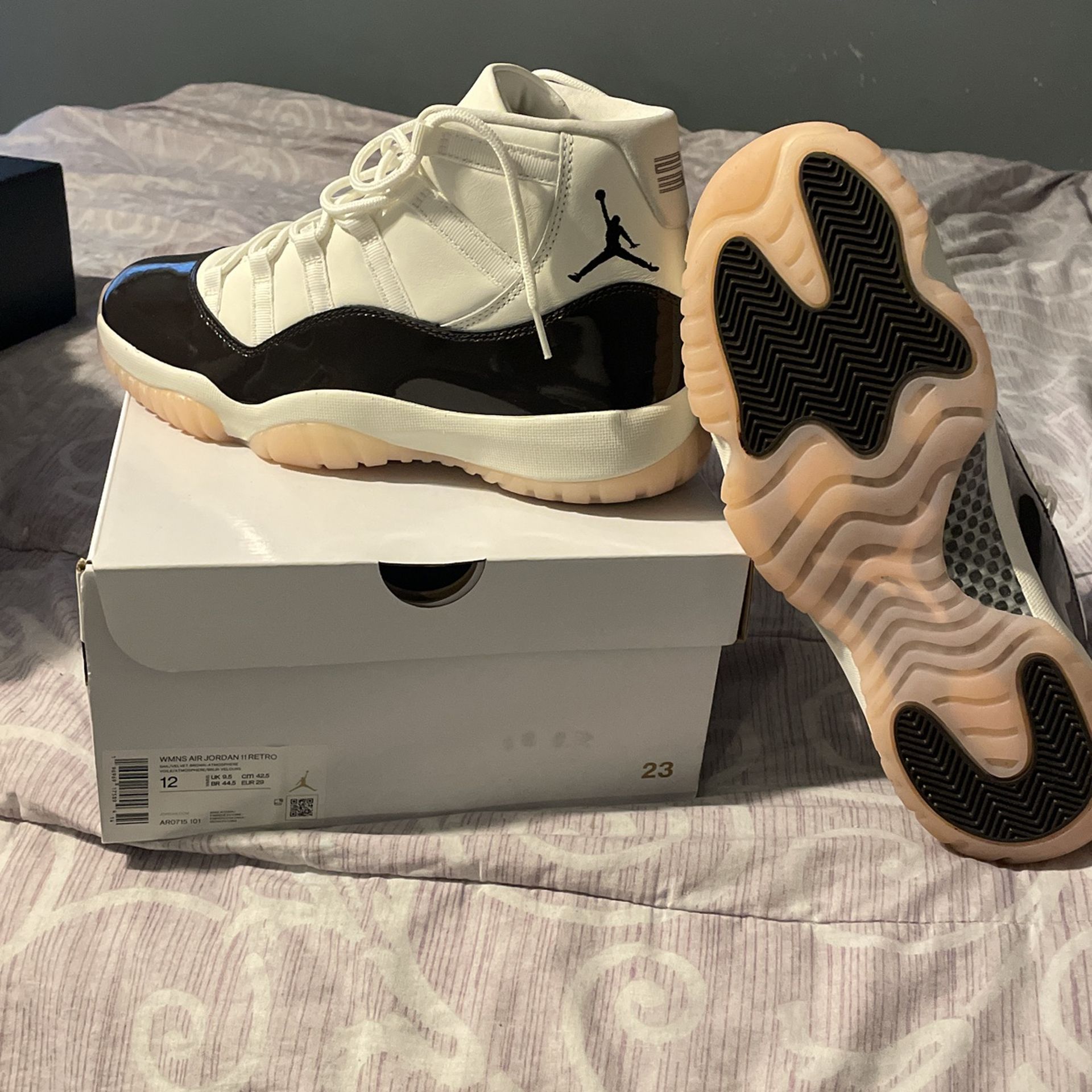 Neapolitan 11 Sz 12(w) 10.5(m)