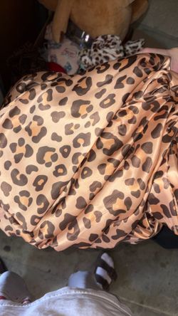 Silk pillows cases and silk sheets