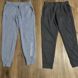 One Pijama And One Sweatpants For $8
