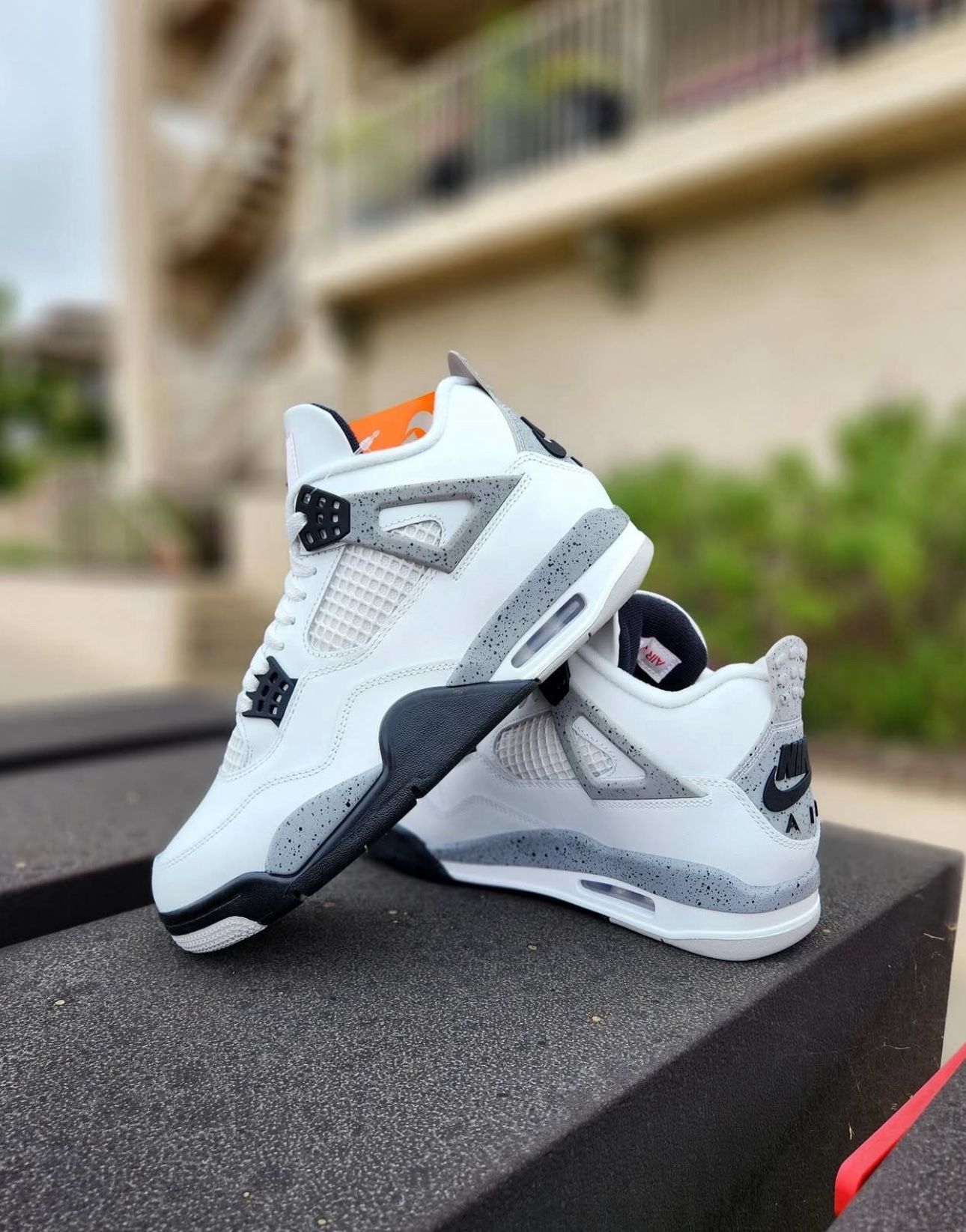 Air Jordan 4 Retro OG White Cement 2025 Size 9.5 Men - NEW / Deadstock $309.99 IN HAND