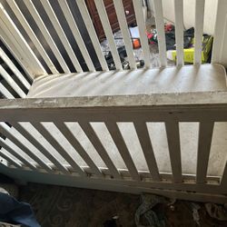 Baby crib