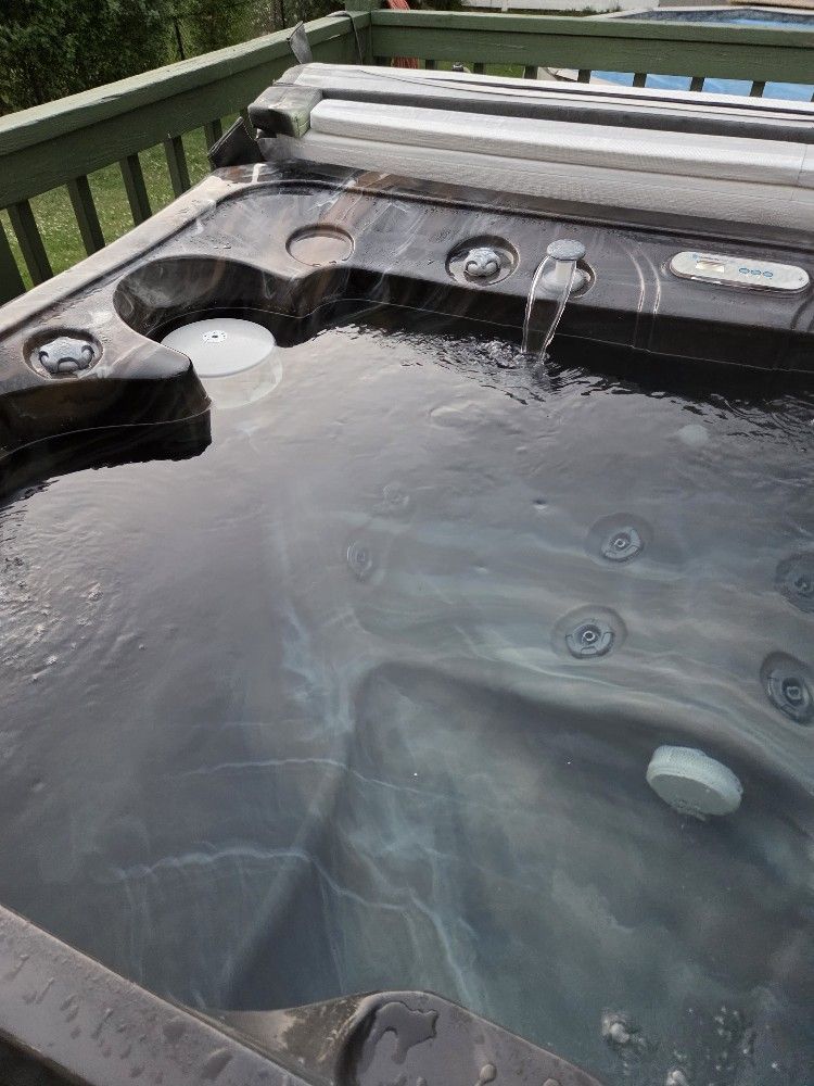 Celebrity Hot Tub
