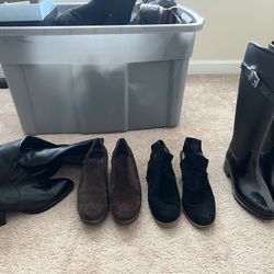 Women’s Lot Of Boots Sz. 9