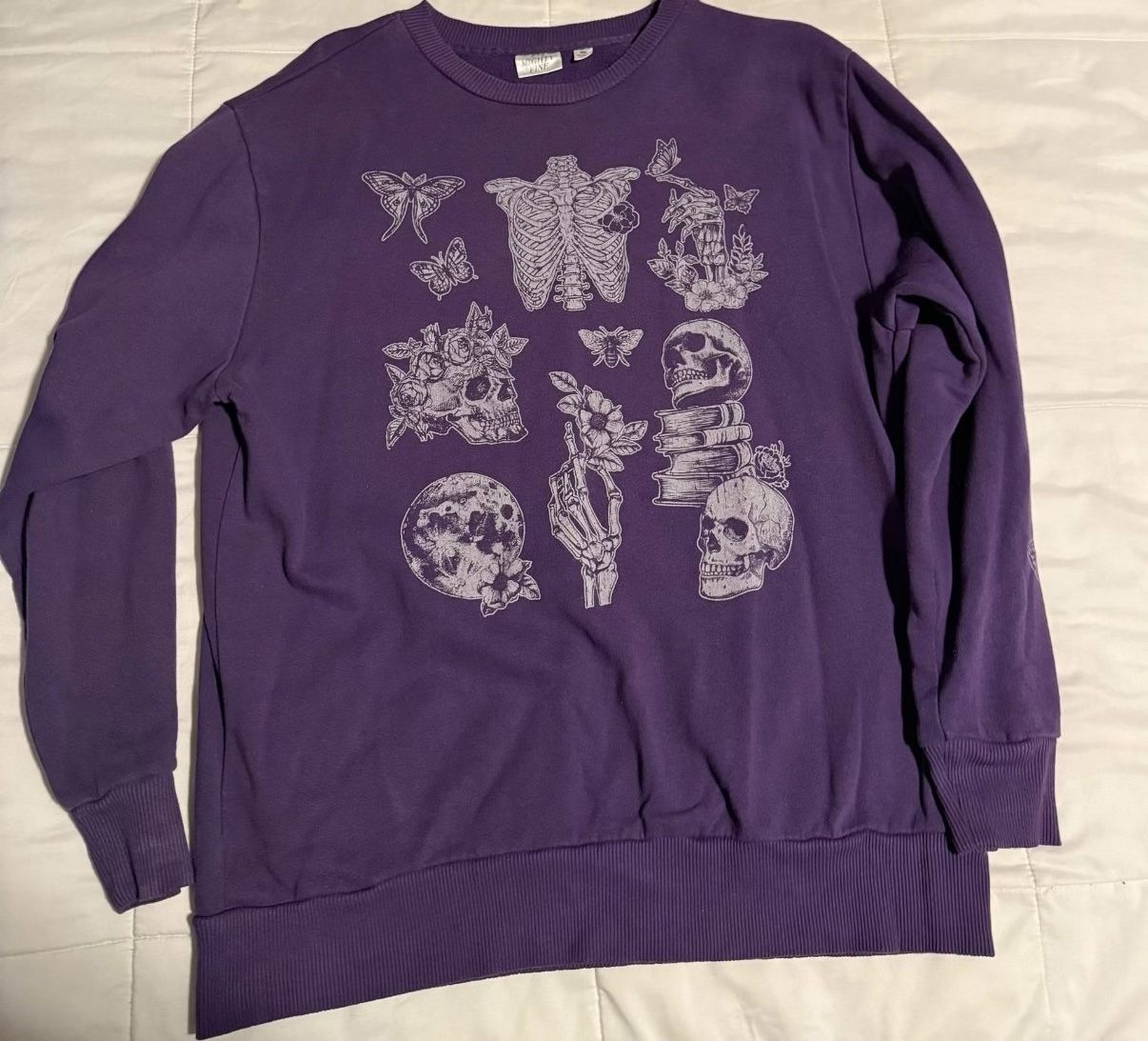 VTG Mighty Fine Men's Skull Purple Sweatshirt SIZE M