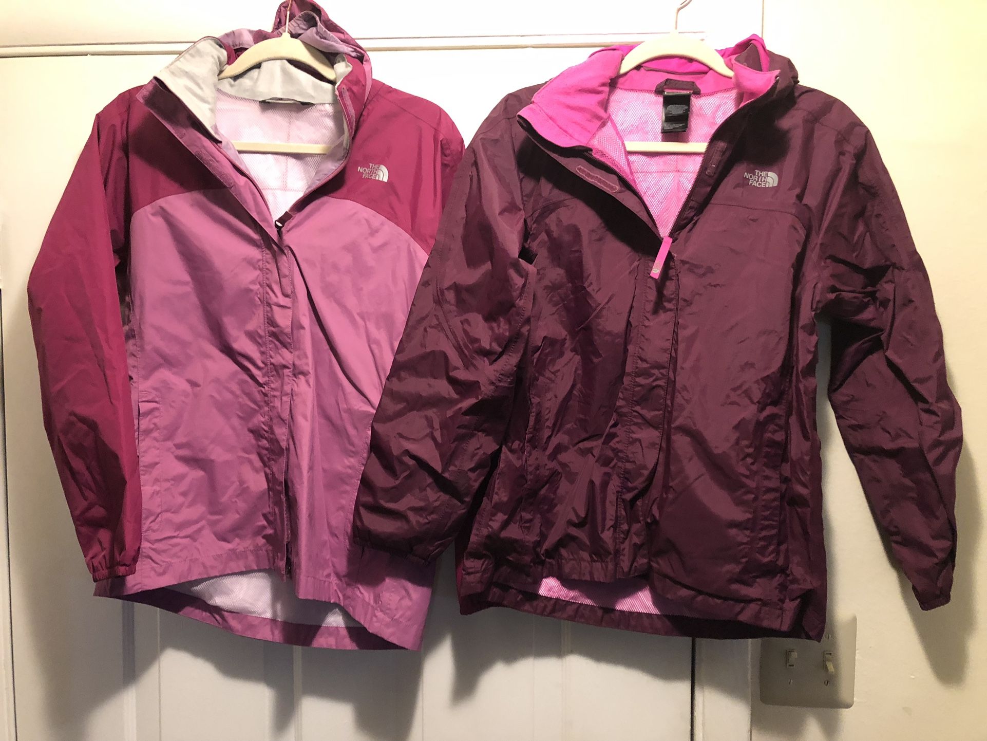 3 Girls Jackets….North Face and Pink!
