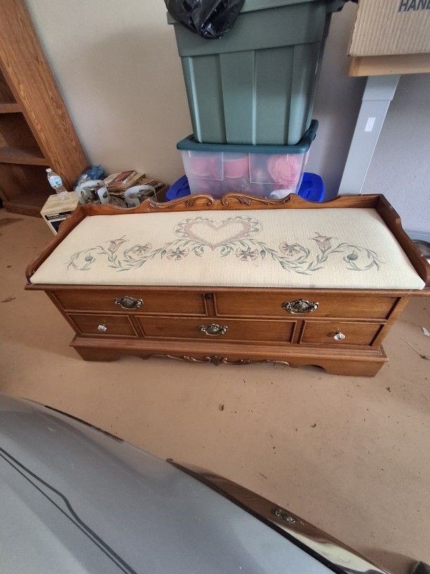 Lane Cedar Hope Chest
