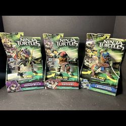 Brand New 3 Teenage Mutant Ninja Turtles Combat Warrior Figures