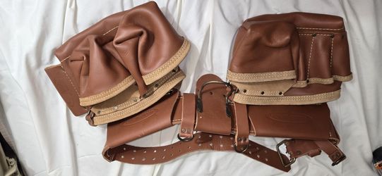 McGuire-Nicholas
Master's 52.5 in. Brown Leather Rig (2-Bag)