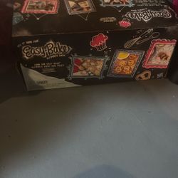 Easy Bake Oven 