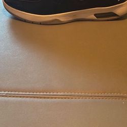 Nike air -Jordan clutch shoes in very good condition