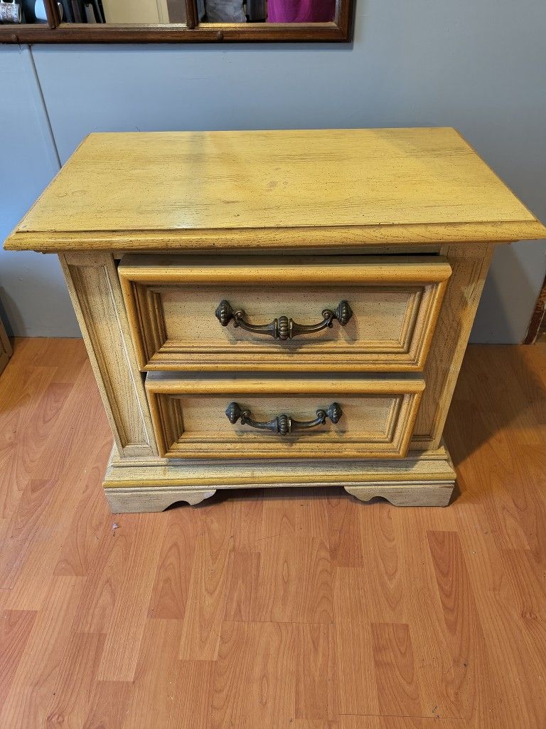 Used Burlington Oak 2 Drawer Nightstand