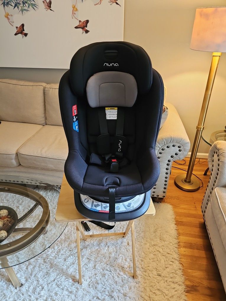 Nuna REVV™ Rotating Convertible Car Seat
